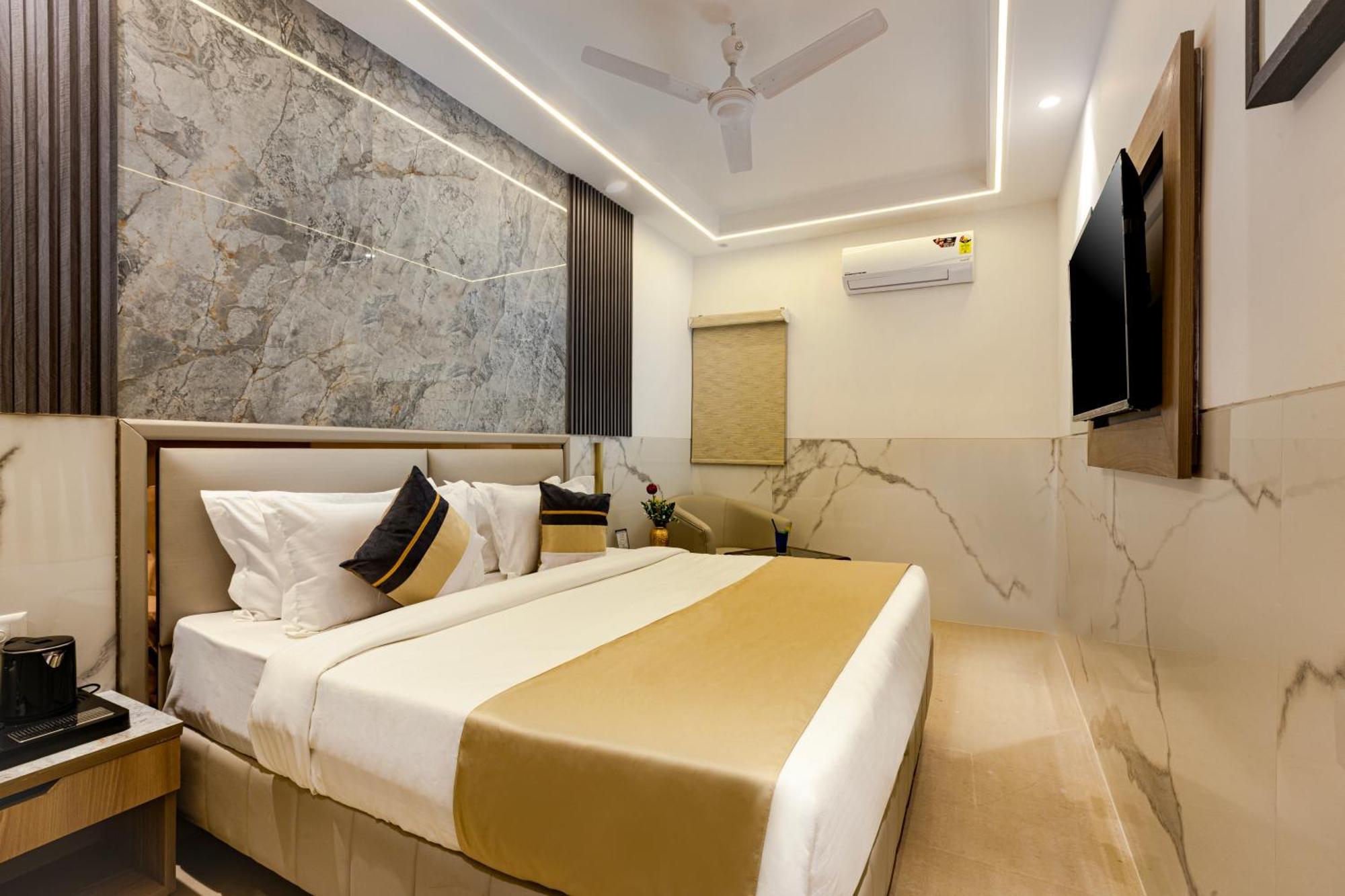 The Orion Hotel Era - Delhi Airport Нью-Дели Экстерьер фото
